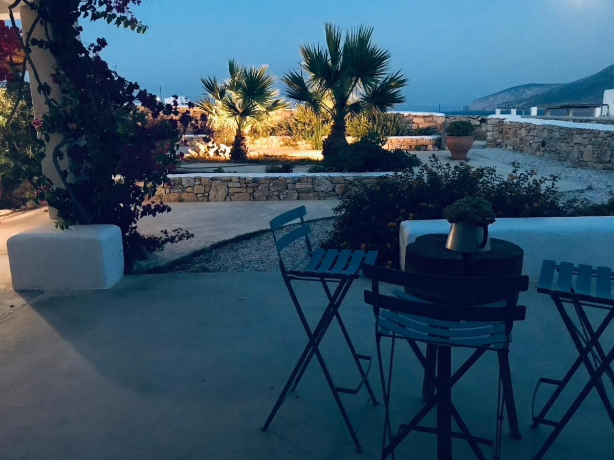 VILLA THEIA - SELENE , appartement de charme pour 4 à 6 personnes prés de la plage et du village de Koufonissi Koufonisia Exterior foto